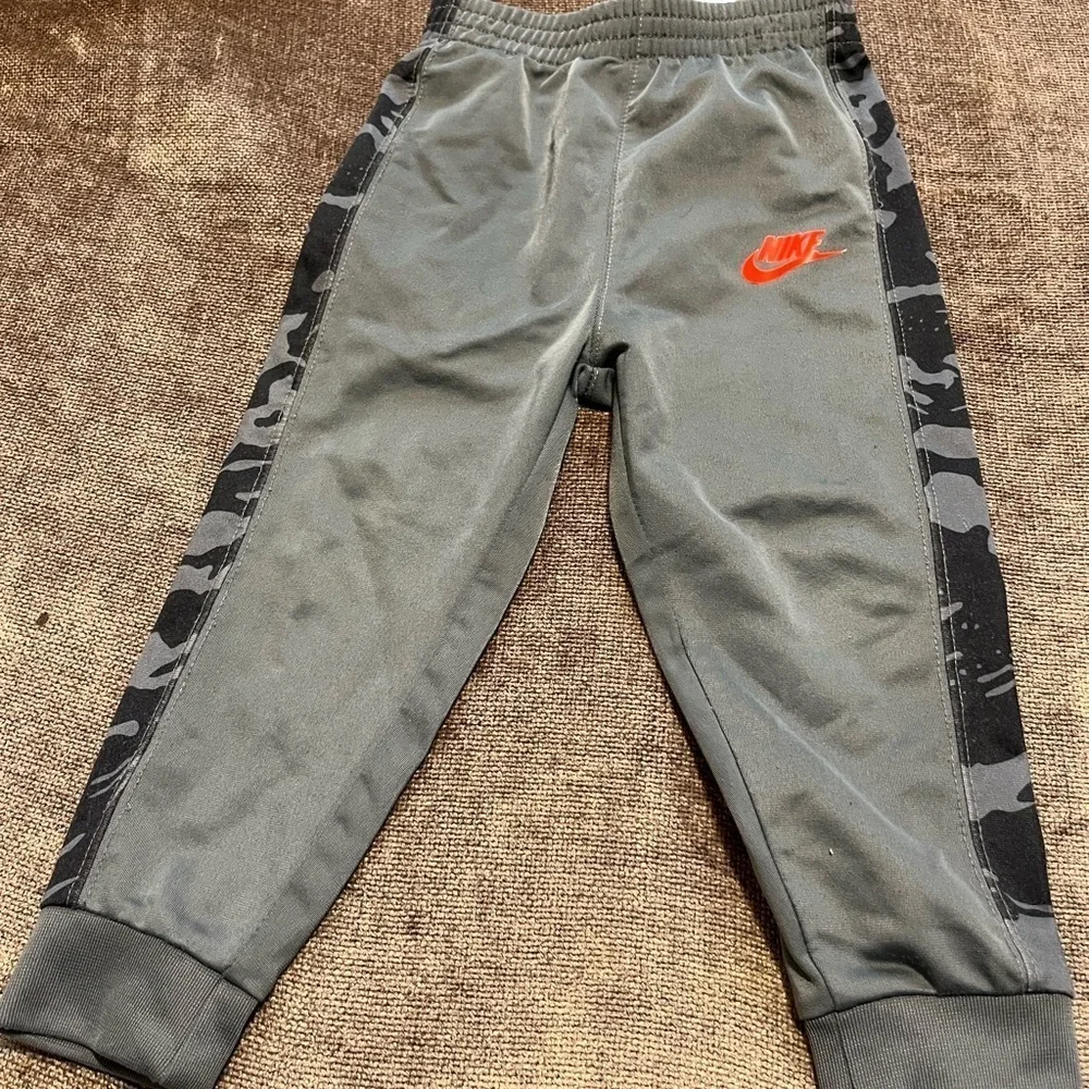 Nike Kids Gray Joggers with Black Camo Accents- Size 24 Months